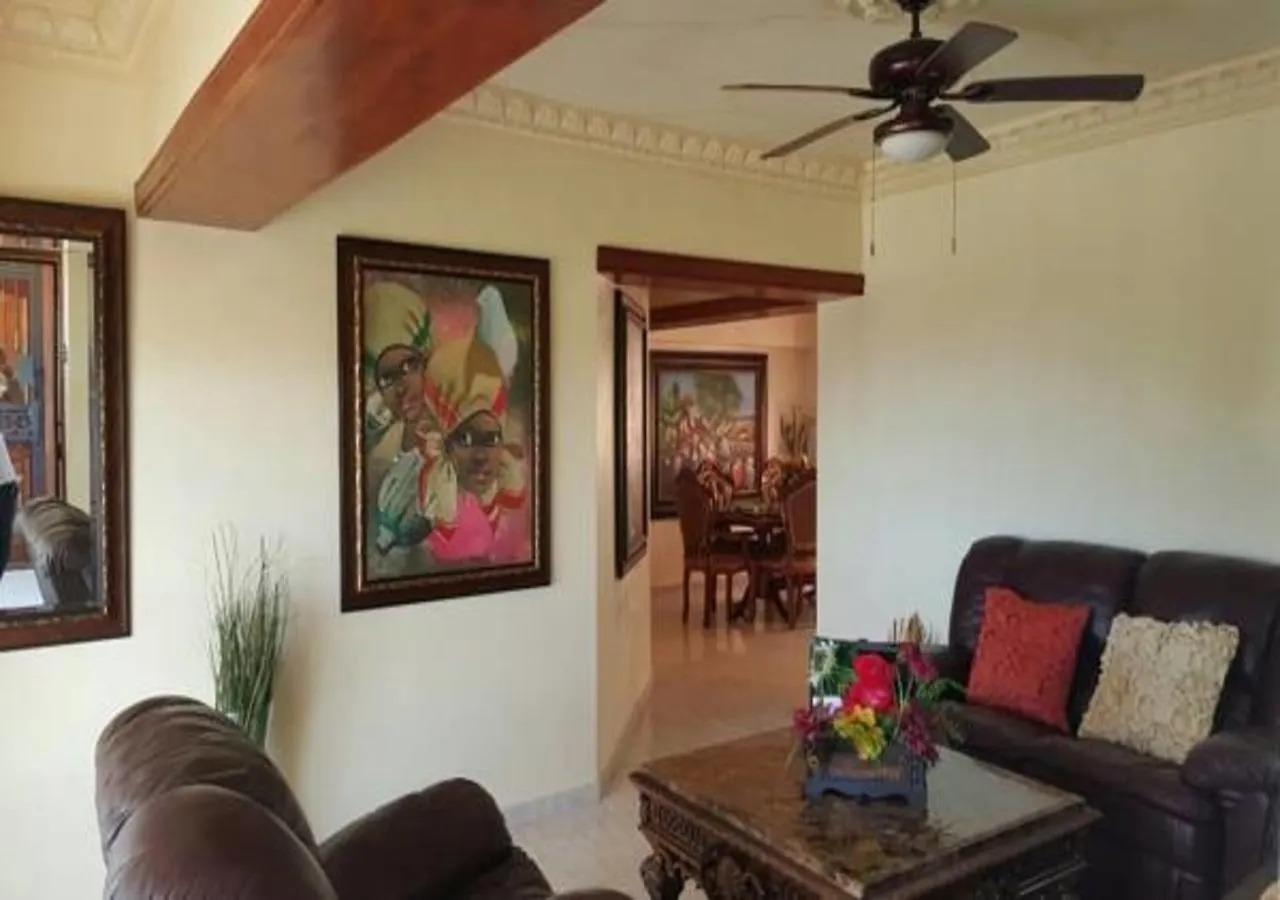 Apartamento Florangel Full Deluxe Hotel Santo Domingo 3*,