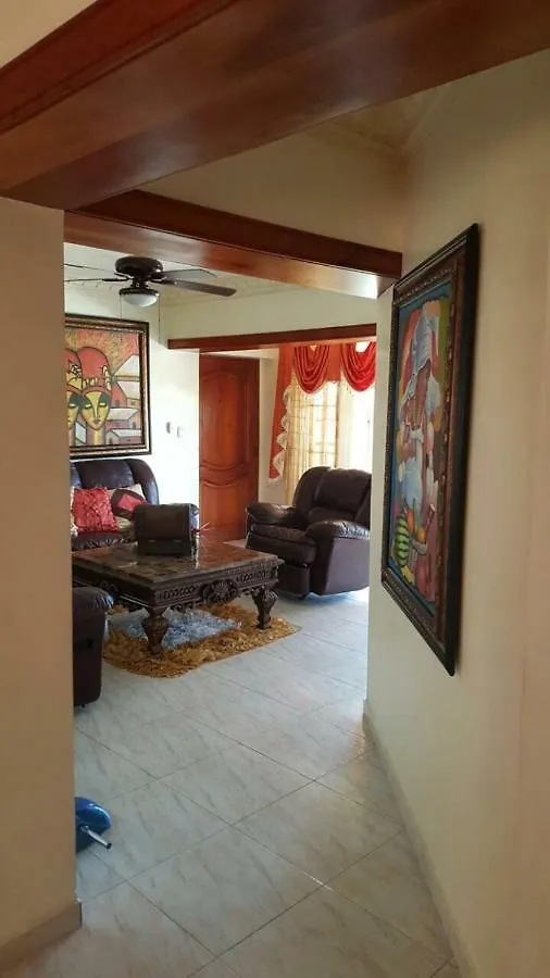 Guest house Apartamento Florangel Full Deluxe Hotel Santo Domingo
